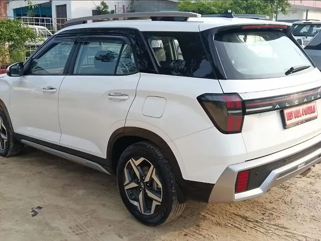 Used Hyundai Alcazar Platinum Diesel 1.5L Turbo 6 Speed Manual 7 STR in Lucknow Used Hyundai Alcazar Platinum Diesel 1.5L Turbo 6 Speed Manual 7 STR in Lucknow
