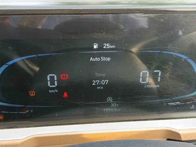 Used Hyundai Alcazar Platinum Diesel 1.5L Turbo 6 Speed Manual 7 STR in Lucknow Used Hyundai Alcazar Platinum Diesel 1.5L Turbo 6 Speed Manual 7 STR in Lucknow
