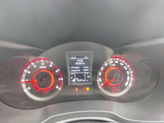 Used Mahindra XUV300 [2019-2024] W8 1.5 Diesel [2020] in Guwahati