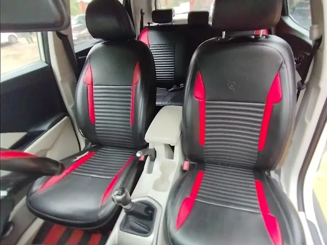 Used Mahindra XUV300 [2019-2024] W8 1.5 Diesel [2020] in Guwahati