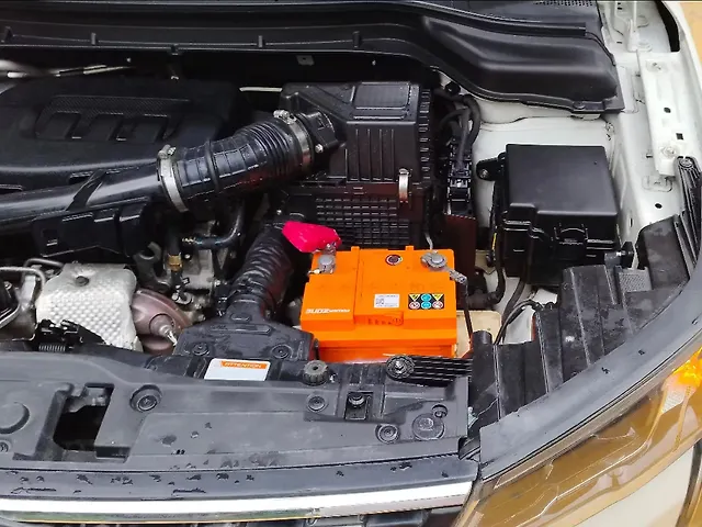 Used Mahindra XUV300 [2019-2024] W8 1.5 Diesel [2020] in Guwahati