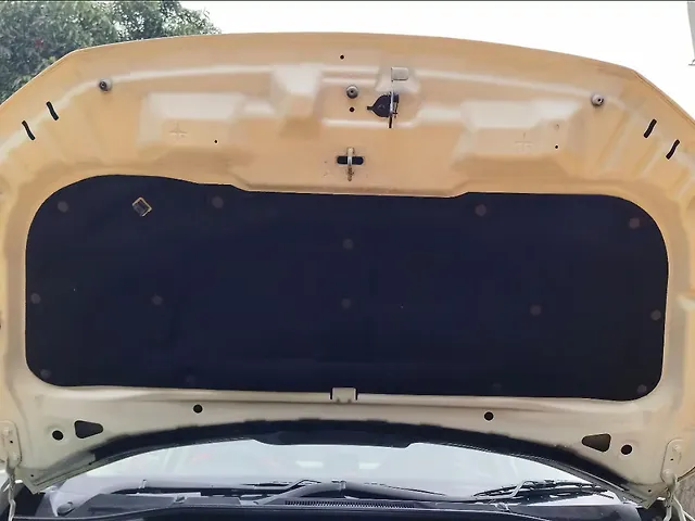 Used Mahindra XUV300 [2019-2024] W8 1.5 Diesel [2020] in Guwahati