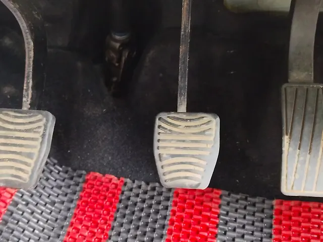 Used Mahindra XUV300 [2019-2024] W8 1.5 Diesel [2020] in Guwahati