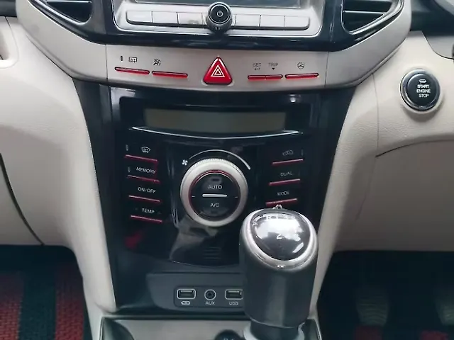 Used Mahindra XUV300 [2019-2024] W8 1.5 Diesel [2020] in Guwahati