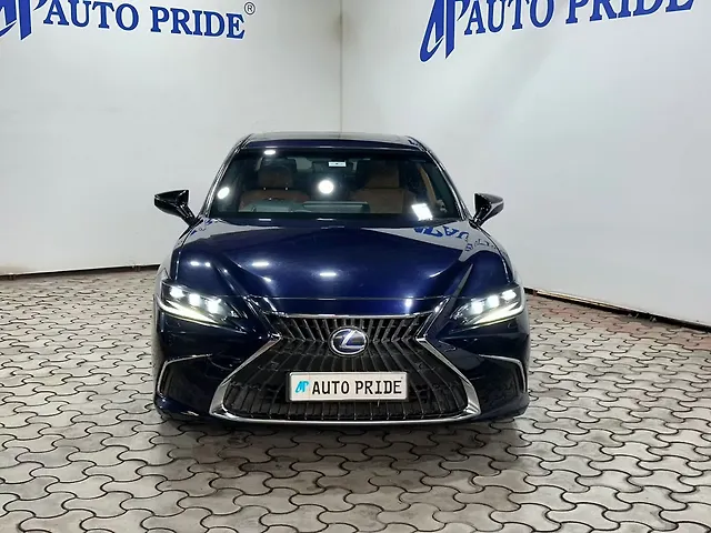 Used 2022 Lexus ES in Hyderabad