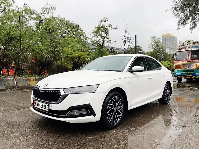Used 2022 Skoda Octavia in Mumbai