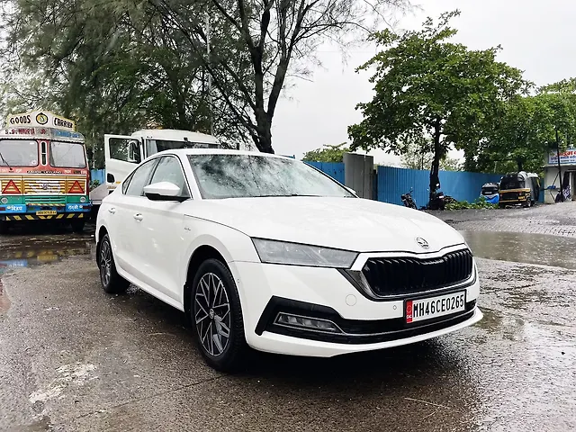 Used 2022 Skoda Octavia in Mumbai