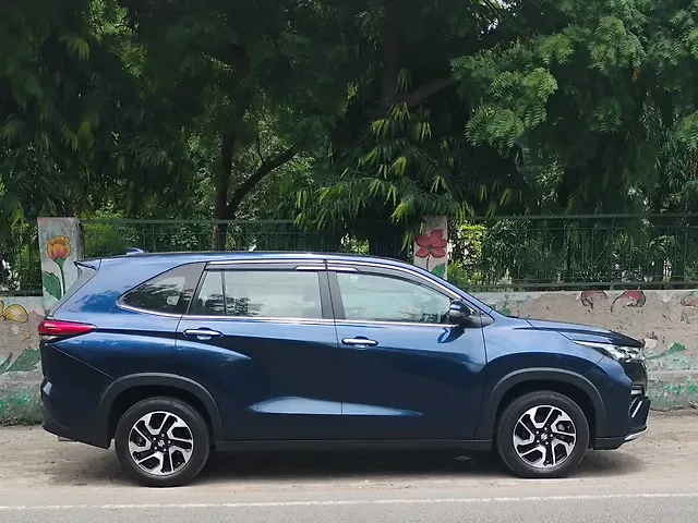 Used Maruti Suzuki Invicto Alpha Plus Hybrid (Electric + Petrol) Automatic 7 STR in Agra Used Maruti Suzuki Invicto Alpha Plus Hybrid (Electric + Petrol) Automatic 7 STR in Agra