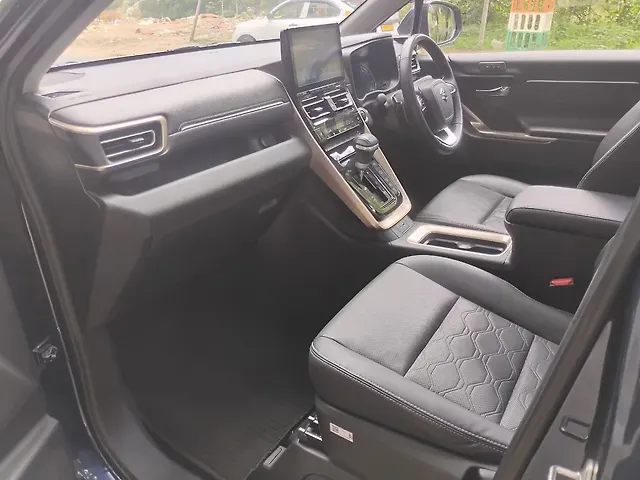 Used Maruti Suzuki Invicto Alpha Plus Hybrid (Electric + Petrol) Automatic 7 STR in Agra Used Maruti Suzuki Invicto Alpha Plus Hybrid (Electric + Petrol) Automatic 7 STR in Agra