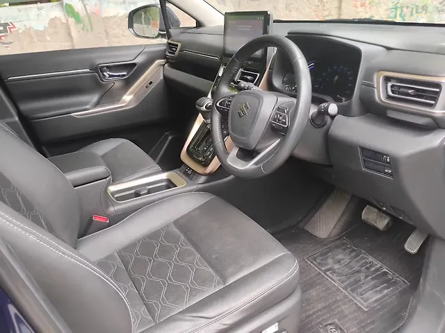 Used Maruti Suzuki Invicto Alpha Plus Hybrid (Electric + Petrol) Automatic 7 STR in Agra Used Maruti Suzuki Invicto Alpha Plus Hybrid (Electric + Petrol) Automatic 7 STR in Agra