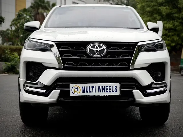 Used 2025 Toyota Fortuner in Delhi