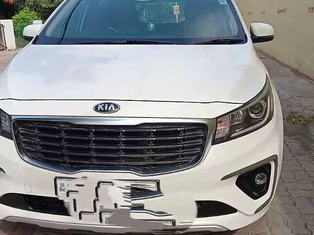 Used 2021 Kia Carnival in Lucknow