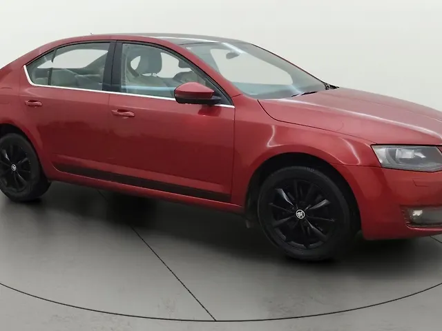 Used 2017 Skoda Octavia in Pune