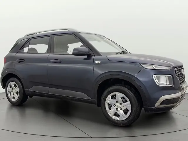 Used 2022 Hyundai Venue in Delhi