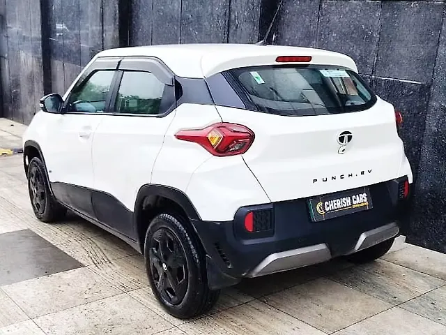 2025 Tata Punch EV - Photo 3