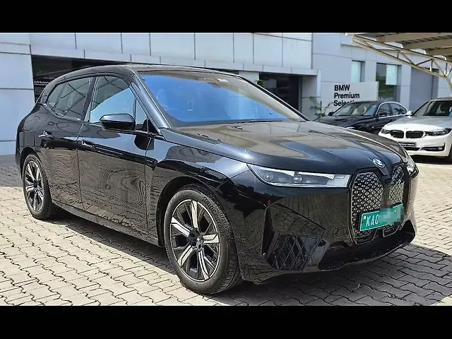 2023 BMW iX - Photo 2