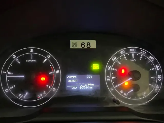 Used Toyota Innova Crysta [2016-2020] 2.4 GX 7 STR [2016-2020] in Lucknow