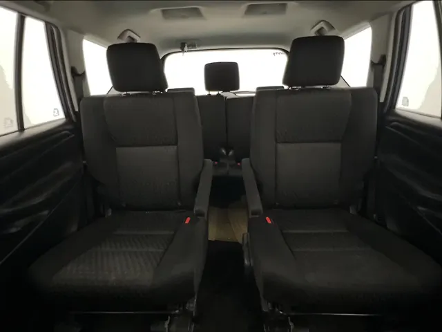 Used Toyota Innova Crysta [2016-2020] 2.4 GX 7 STR [2016-2020] in Lucknow