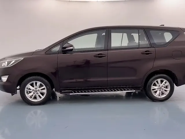 Used Toyota Innova Crysta [2016-2020] 2.4 GX 7 STR [2016-2020] in Lucknow