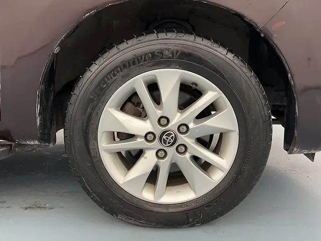 Used Toyota Innova Crysta [2016-2020] 2.4 GX 7 STR [2016-2020] in Lucknow