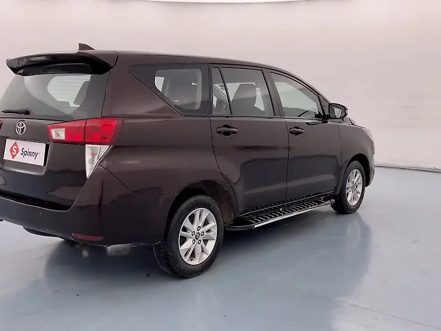 Used Toyota Innova Crysta [2016-2020] 2.4 GX 7 STR [2016-2020] in Lucknow