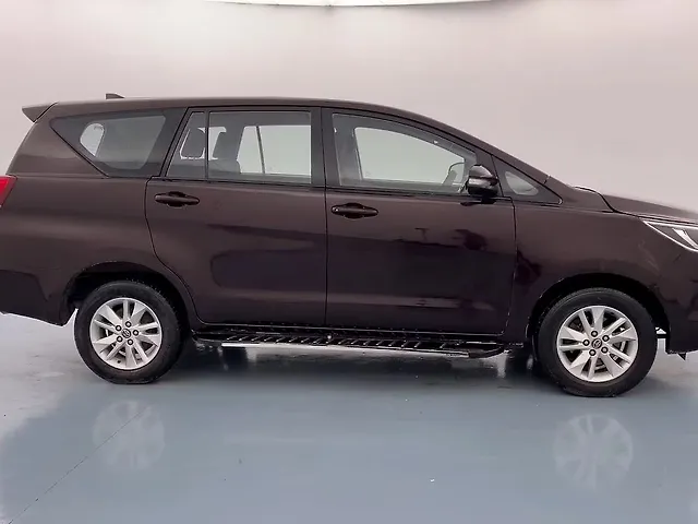 Used Toyota Innova Crysta [2016-2020] 2.4 GX 7 STR [2016-2020] in Lucknow