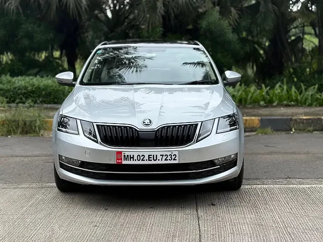 Used 2018 Skoda Octavia in Mumbai