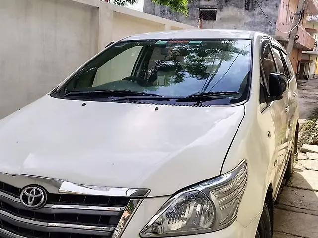 Used 2014 Toyota Innova in Lucknow