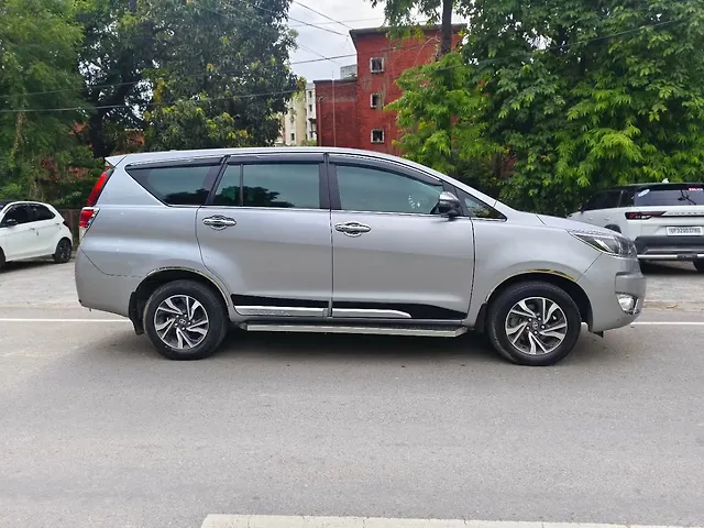 Used Toyota Innova Crysta [2020-2023] VX 2.4 7 STR in Lucknow