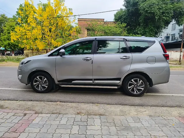 Used Toyota Innova Crysta [2020-2023] VX 2.4 7 STR in Lucknow