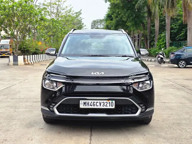 Used 2025 Kia Carens in Mumbai