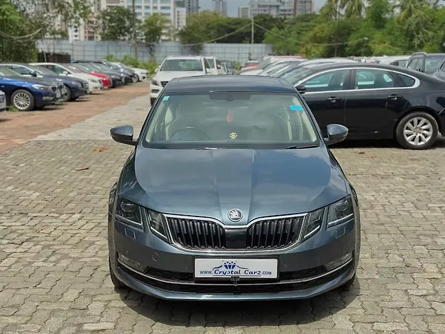 Used 2019 Skoda Octavia in Mumbai