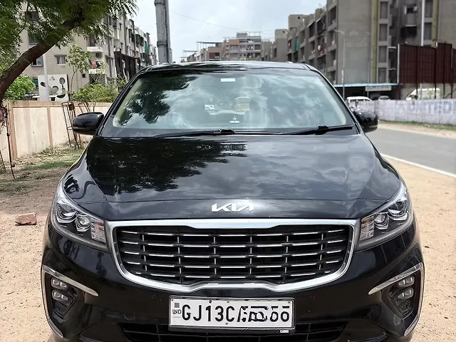 Used 2023 Kia Carnival in Ahmedabad