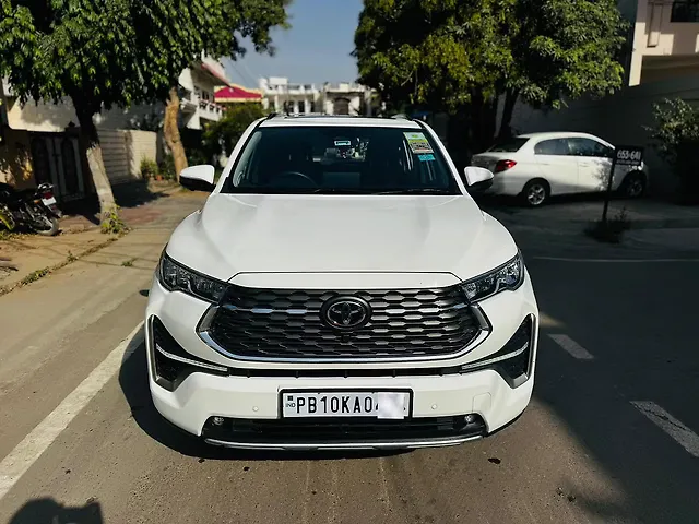 Used 2025 Toyota Innova Hycross in Ludhiana