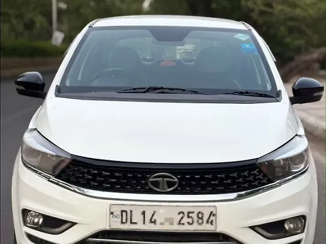 Used 2022 Tata Altroz in Delhi Used 2022 Tata Altroz in Delhi