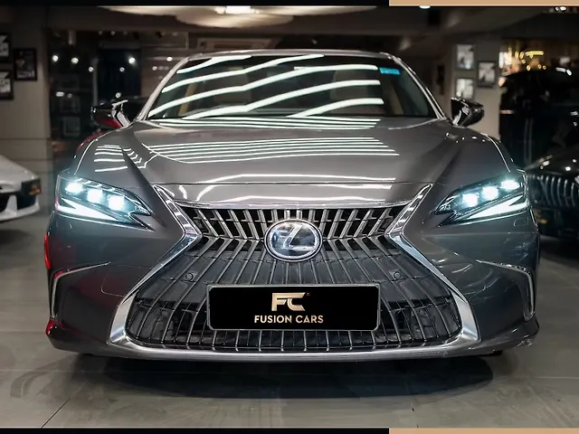 Used 2023 Lexus ES in Delhi