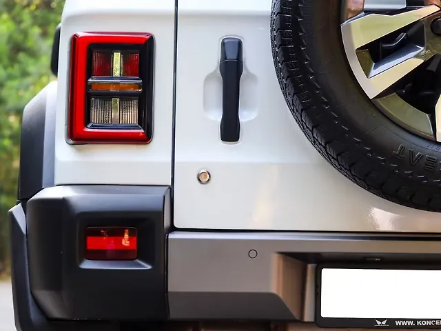 Used Mahindra Thar Roxx AX7 L 2WD Petrol 2.0L Turbo Automatic in Delhi Used Mahindra Thar Roxx AX7 L 2WD Petrol 2.0L Turbo Automatic in Delhi