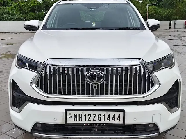 Used 2026 Toyota Innova Hycross in Mumbai