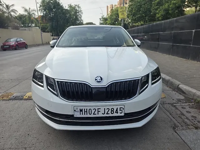 Used 2020 Skoda Octavia in Pune