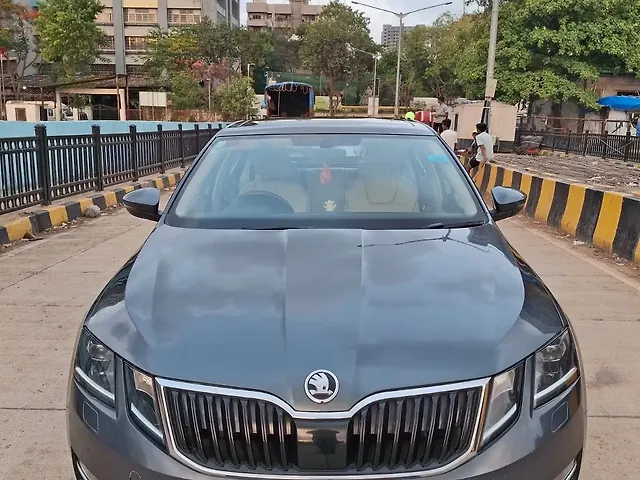 Used 2019 Skoda Octavia in Mumbai