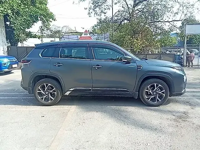 Used Toyota Urban Cruiser Hyryder V Hybrid [2023-2025] in Mumbai