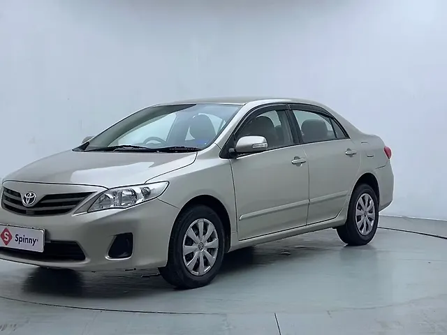 Used 2013 Toyota Corolla Altis in Thane