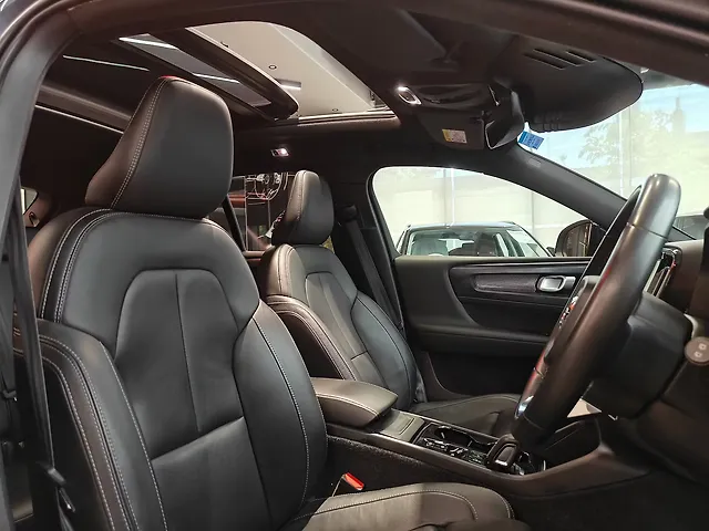 Used Volvo XC40 [2018-2022] T4 R-Design in Ahmedabad