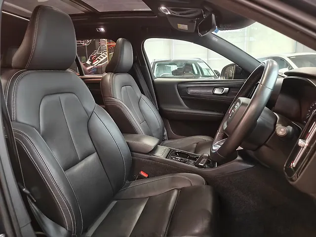 Used Volvo XC40 [2018-2022] T4 R-Design in Ahmedabad