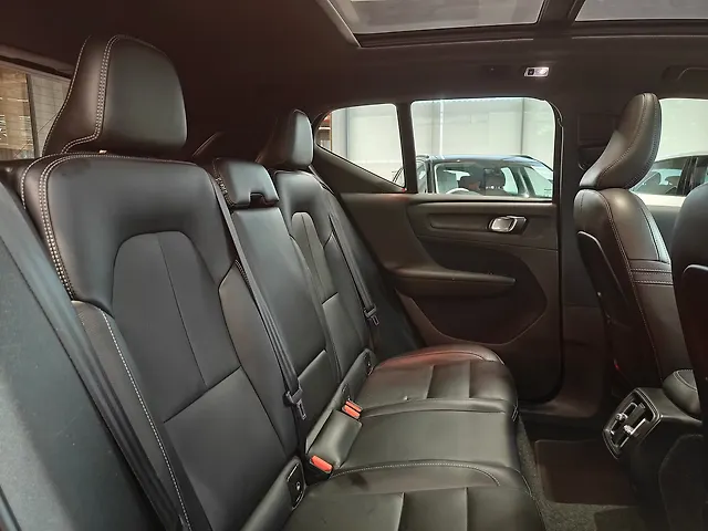 Used Volvo XC40 [2018-2022] T4 R-Design in Ahmedabad
