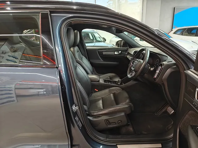 Used Volvo XC40 [2018-2022] T4 R-Design in Ahmedabad
