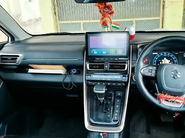Used 2025 Maruti Suzuki Invicto in Raipur Used 2025 Maruti Suzuki Invicto in Raipur