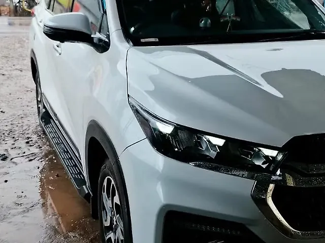 Used Maruti Suzuki Invicto Alpha Plus Hybrid (Electric + Petrol) Automatic 7 STR in Raipur Used Maruti Suzuki Invicto Alpha Plus Hybrid (Electric + Petrol) Automatic 7 STR in Raipur