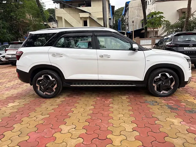 Used Hyundai Alcazar [2023-2024] Signature (O) 7 Seater 1.5 Diesel AT in Mumbai