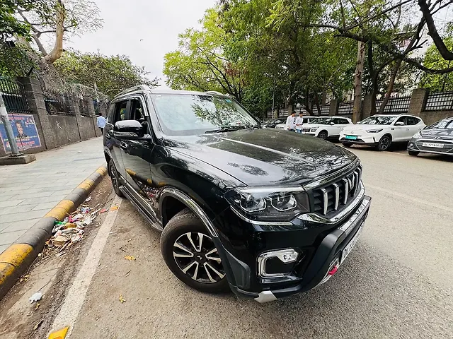 Used Mahindra Scorpio N Z8 S 2WD Petrol 2.0L Turbo Manual 7 STR [2024-2026] in Delhi